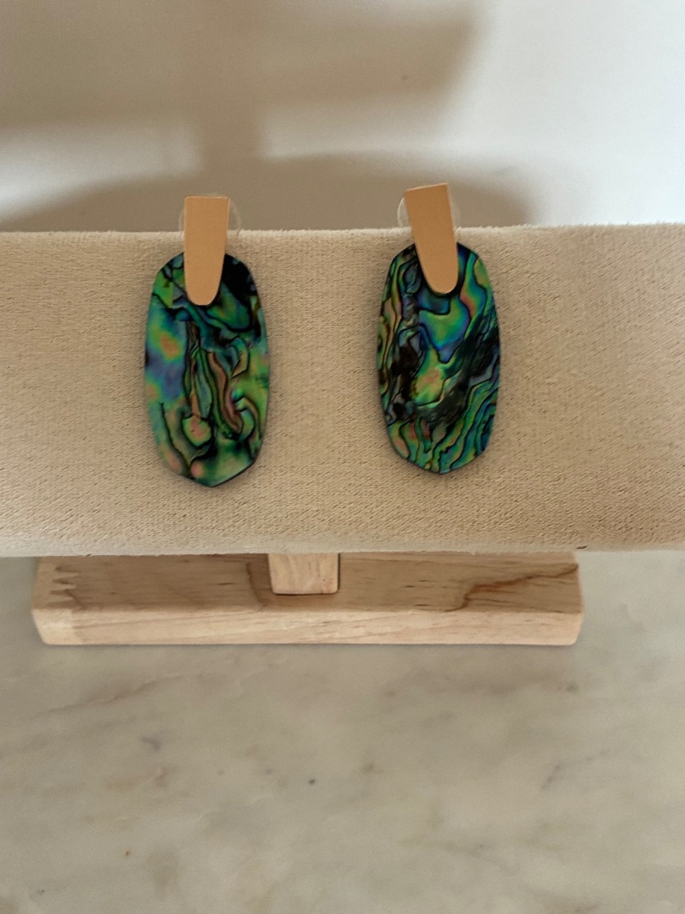 Kendra Scott Aragon abalone earrings